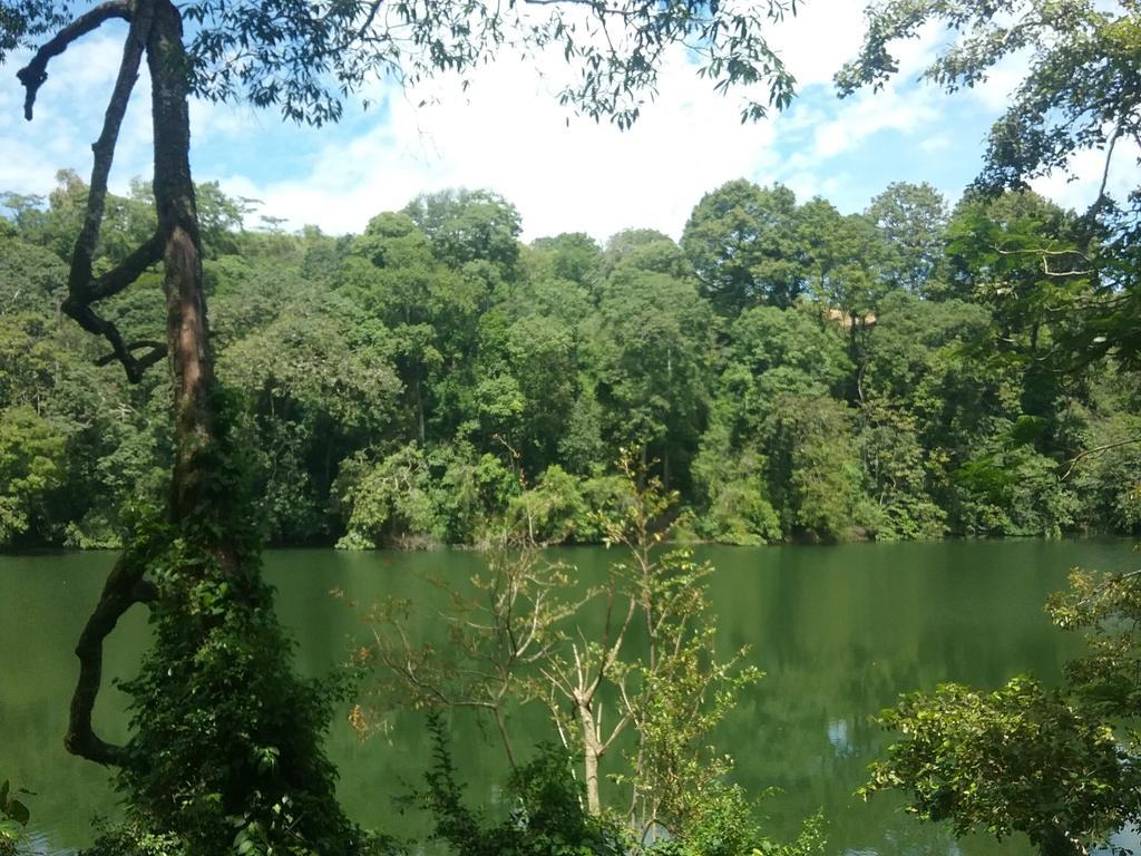 Отель Lake Nkuruba Nature Reserve Durama Экстерьер фото